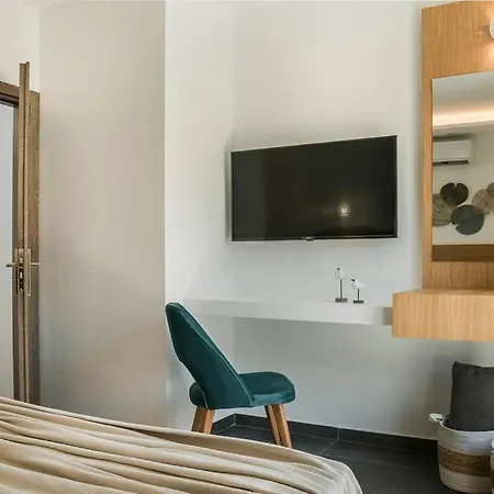 Willa Amarylis - Ionian Treasure