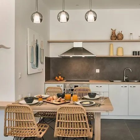 Willa Amarylis - Ionian Treasure